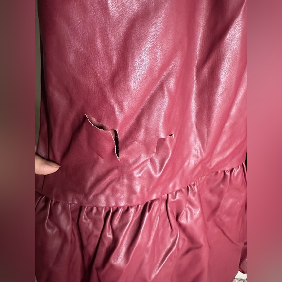 Olivia James the Label Black Brooke Faux Leather Flutter Sleeve size S - Picture 7 of 8